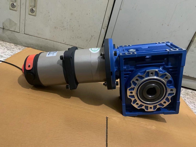 NMRV系列蝸輪蝸桿減速電動機